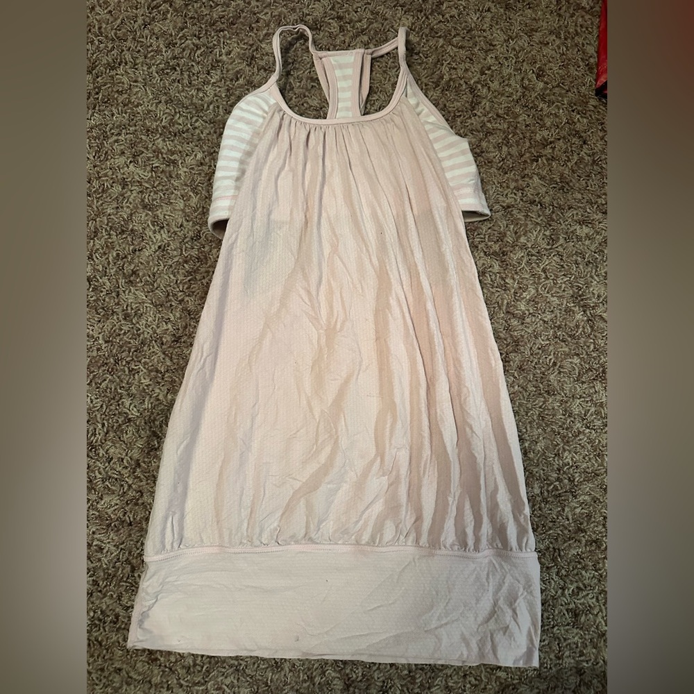 Lululemon tank